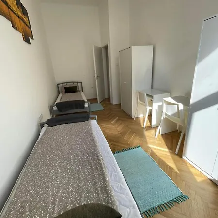 Greengary * Budapest