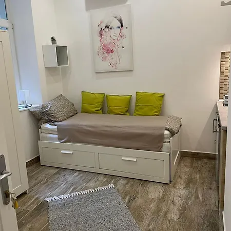 Greengary * Budapest